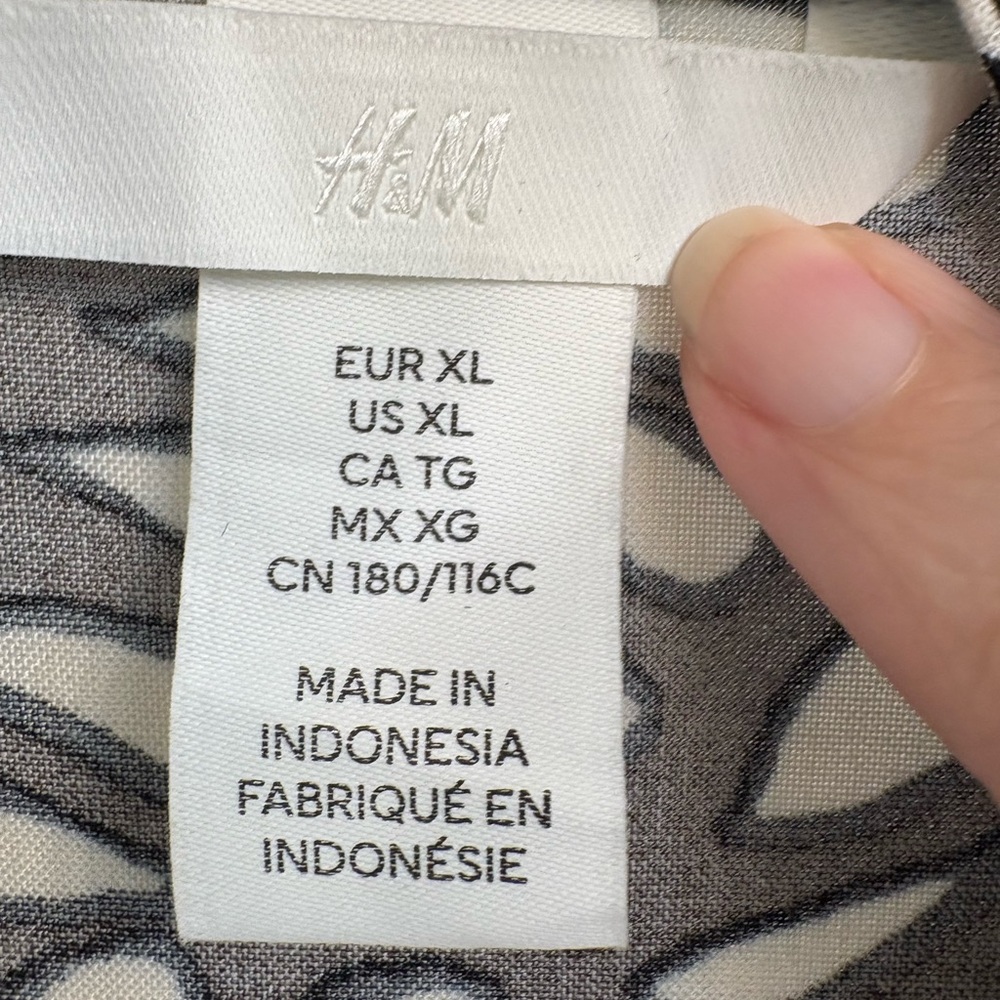 H&M Leaf Pattern Maxi Dress - Picture 3 of 4